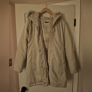 Abercrombie & Fitch Women’s Cream Coat Size M